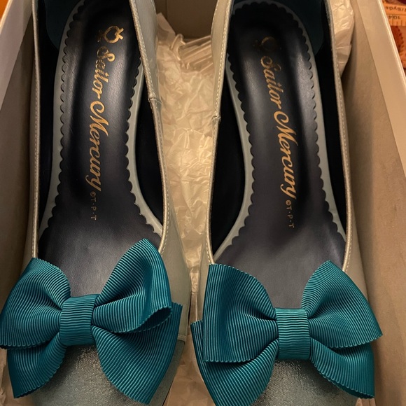 Sailor Moon x Tyake Tyoke heels - Picture 2 of 8